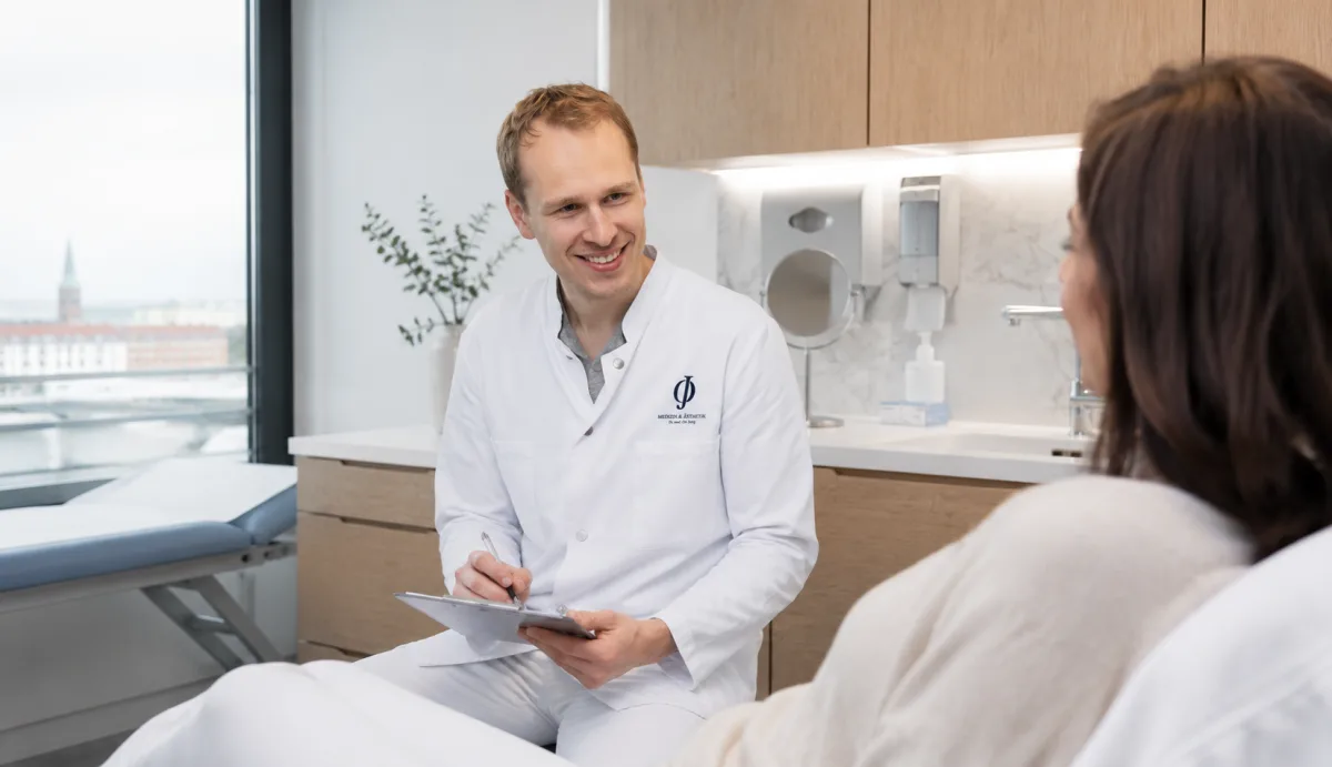 Symbolbild: Fadenlifting beim Facharzt für Dermatologie in Schwerin, persönliche Behandlung durch Dr. Dr. Ole Jung